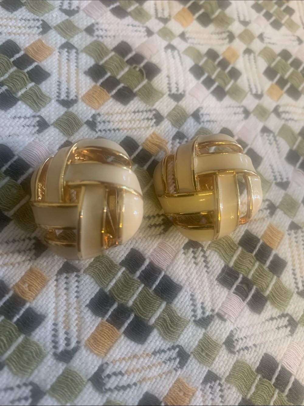 St. John luxury Gold & Cream Woven Dome Clip-On Earrings